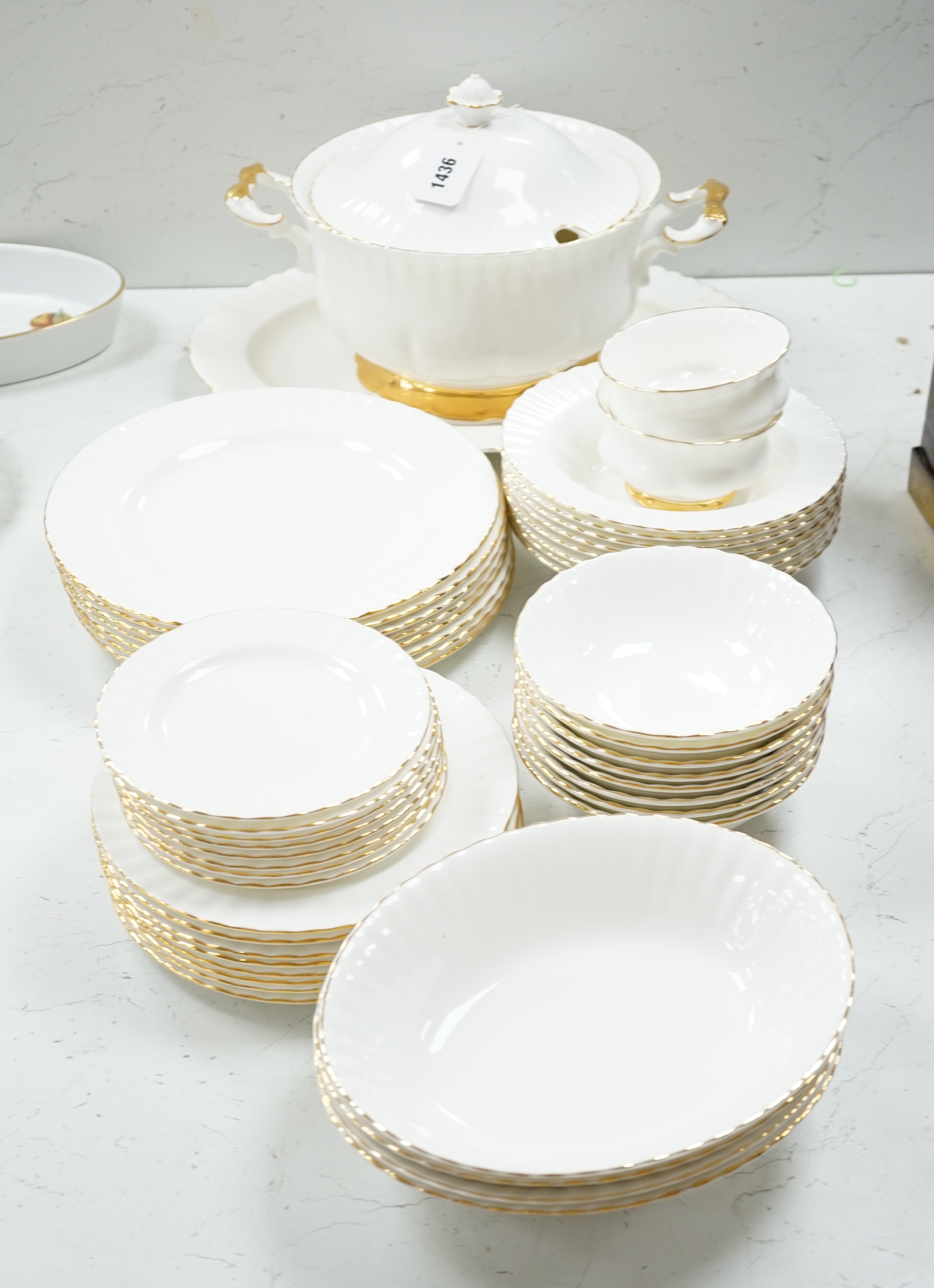 A Royal Albert ‘Val d'Or’ pattern dinner service